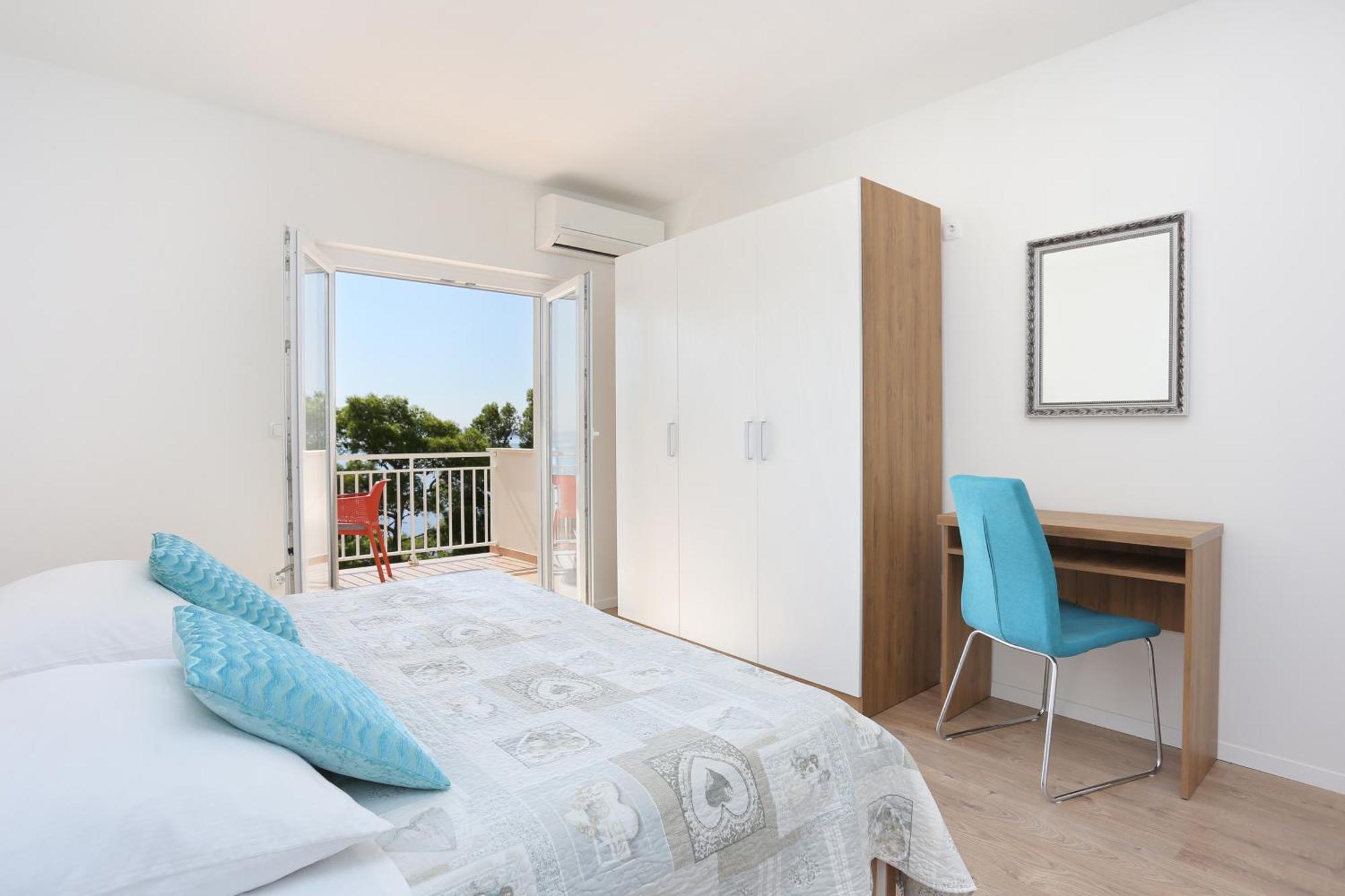 Apartments By The Sea Brela, Makarska - 6688 客房 照片