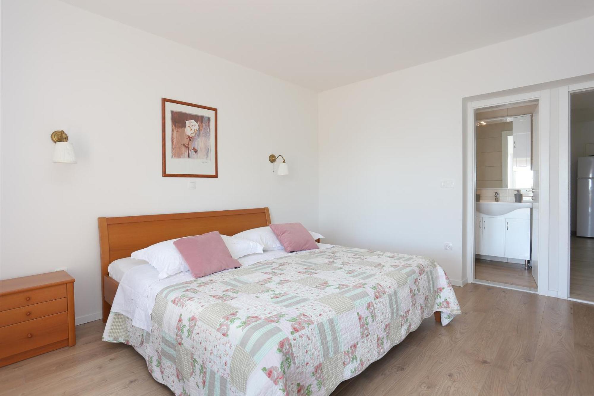 Apartments By The Sea Brela, Makarska - 6688 客房 照片